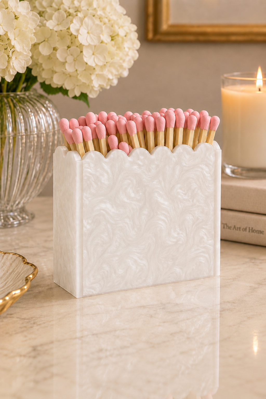 White Pearl Scalloped Acrylic Match Holder with 3-Inch Matches