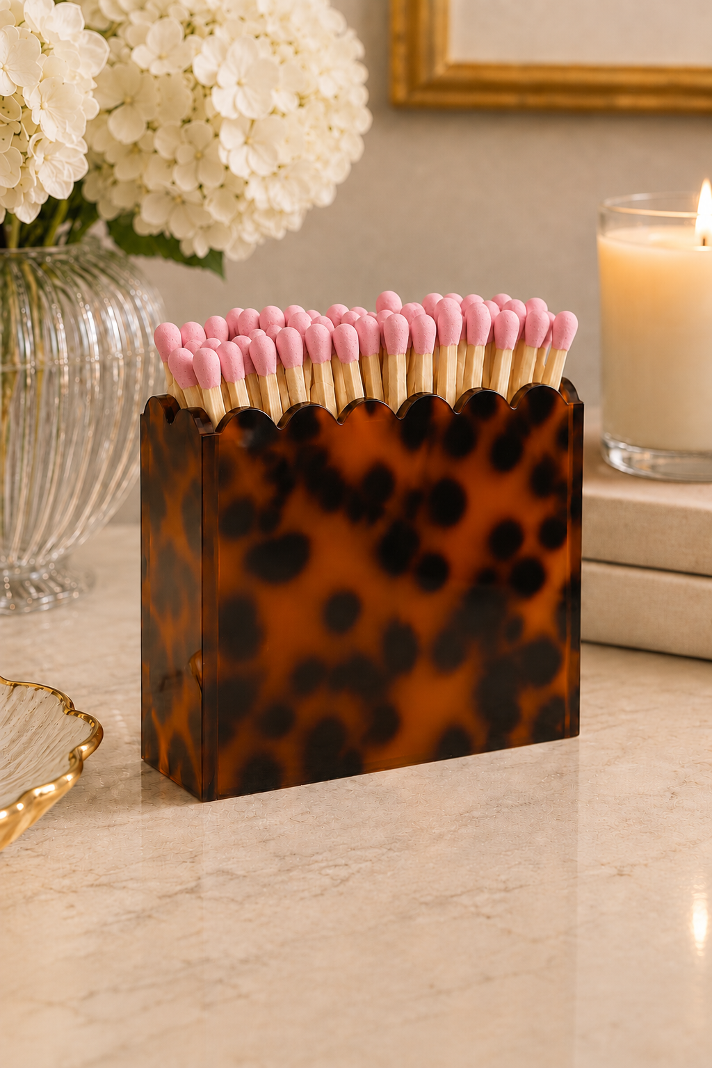 Tortoiseshell Scalloped Acrylic Match Holder with 3-Inch Matches