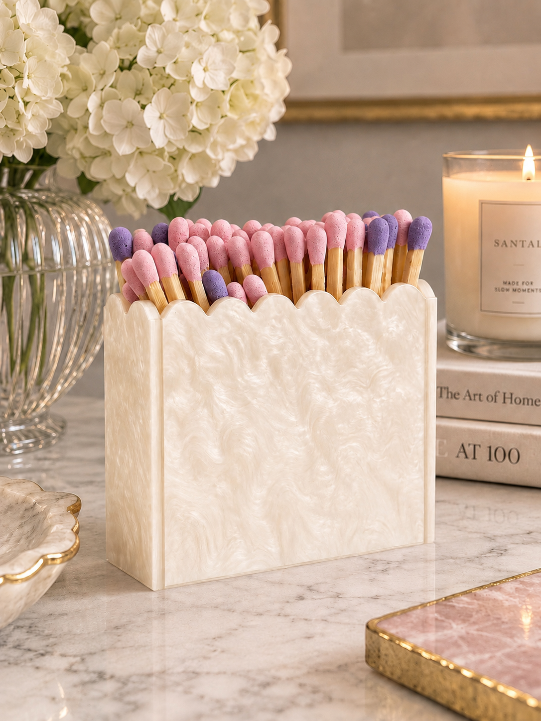 White Pearl Scalloped Acrylic Match Holder with 3-Inch Matches