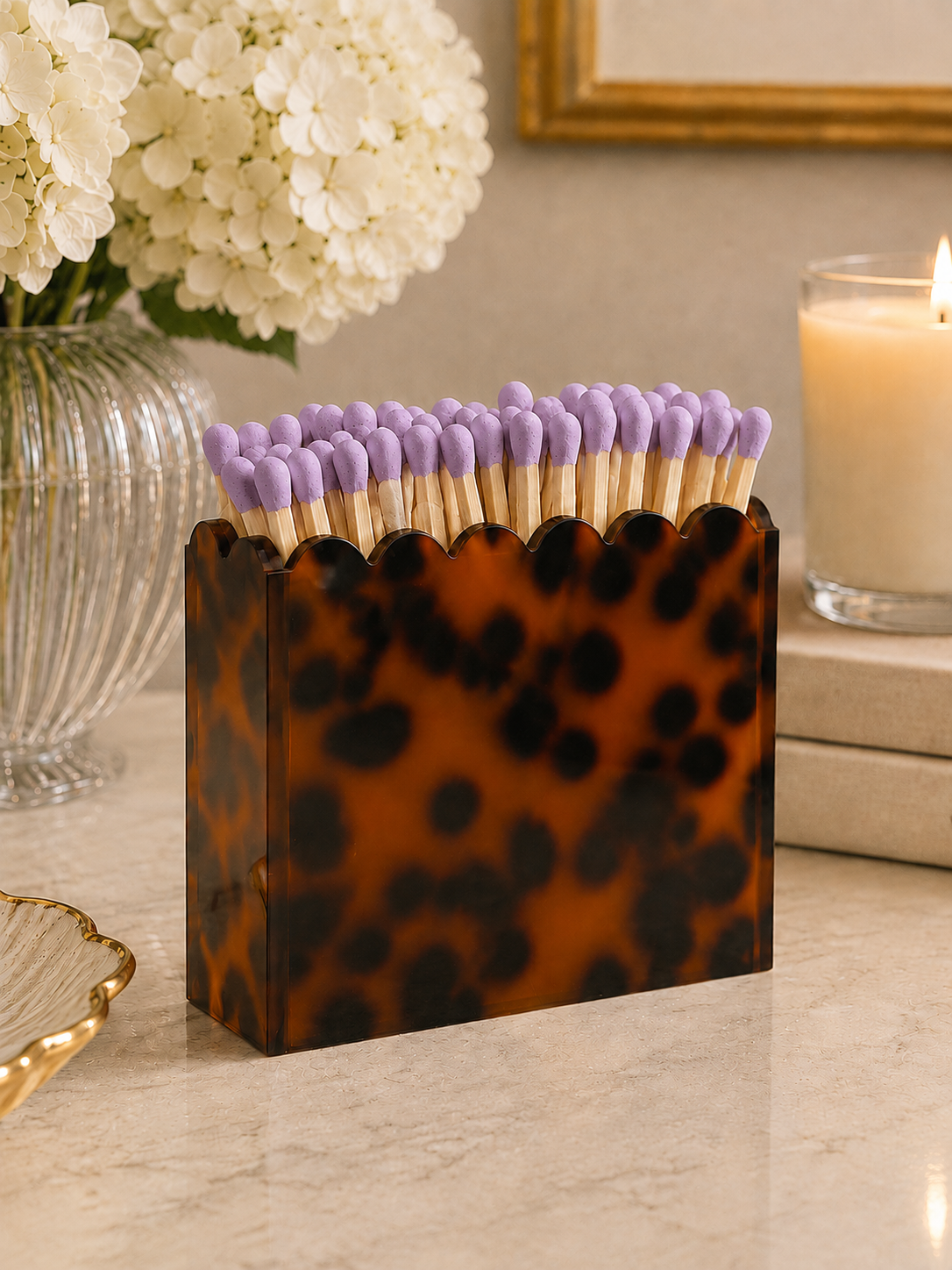 Tortoiseshell Scalloped Acrylic Match Holder with 3-Inch Matches