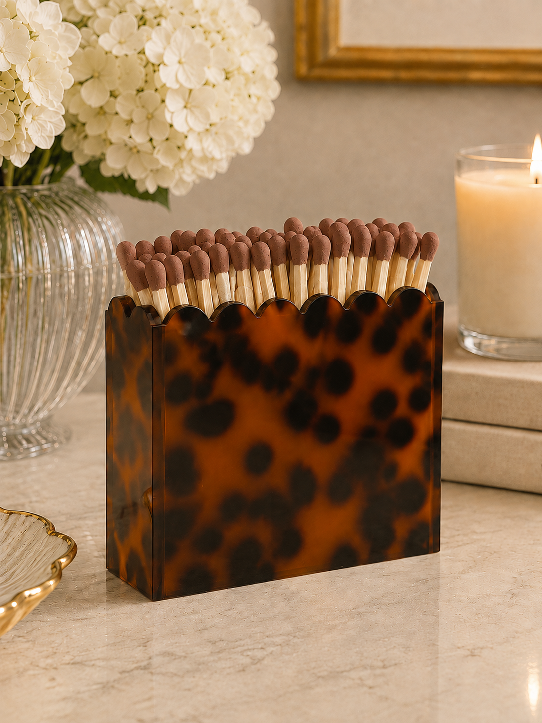 Tortoiseshell Scalloped Acrylic Match Holder with 3-Inch Matches