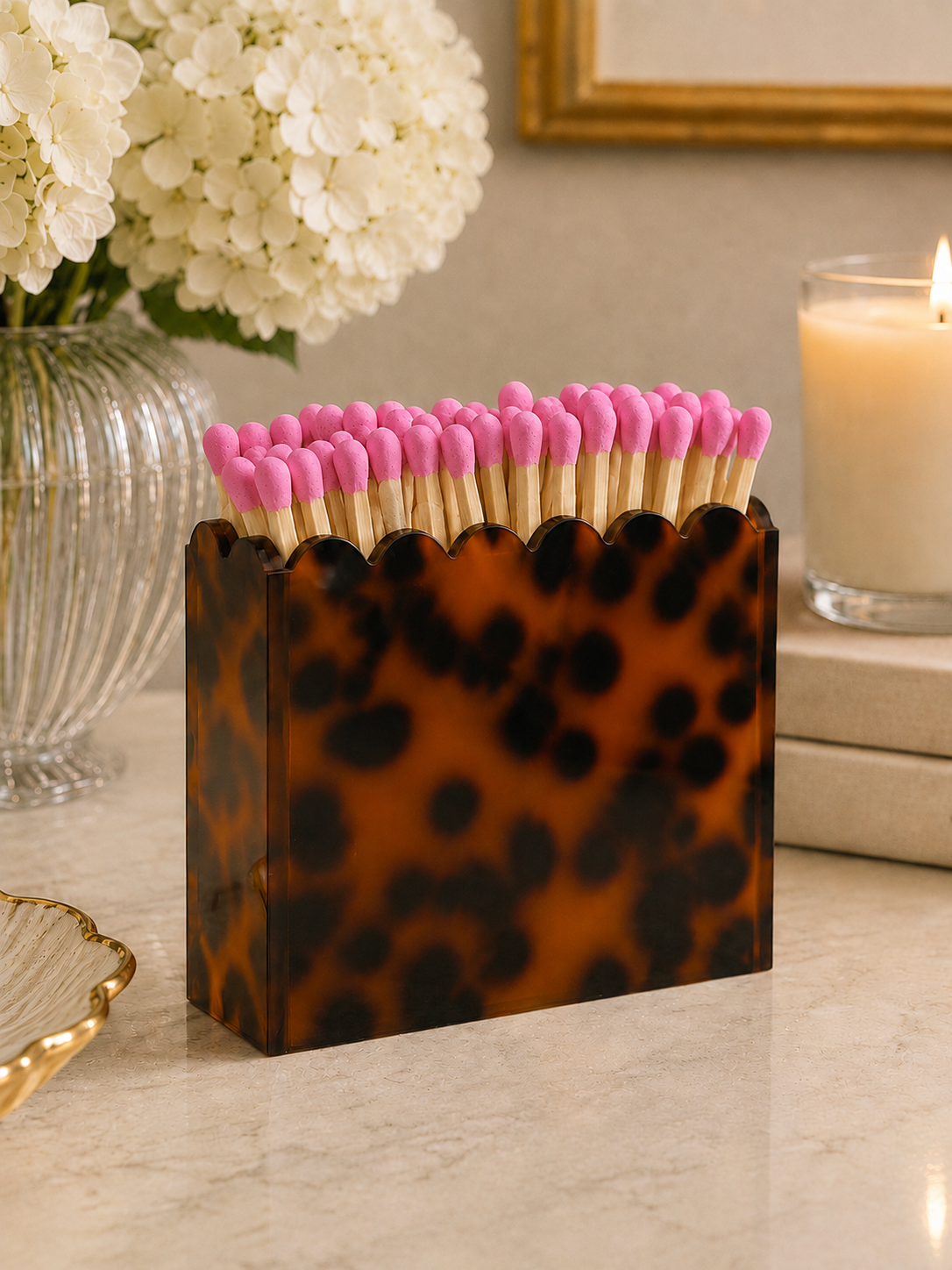 Tortoiseshell Scalloped Acrylic Match Holder with 3-Inch Matches