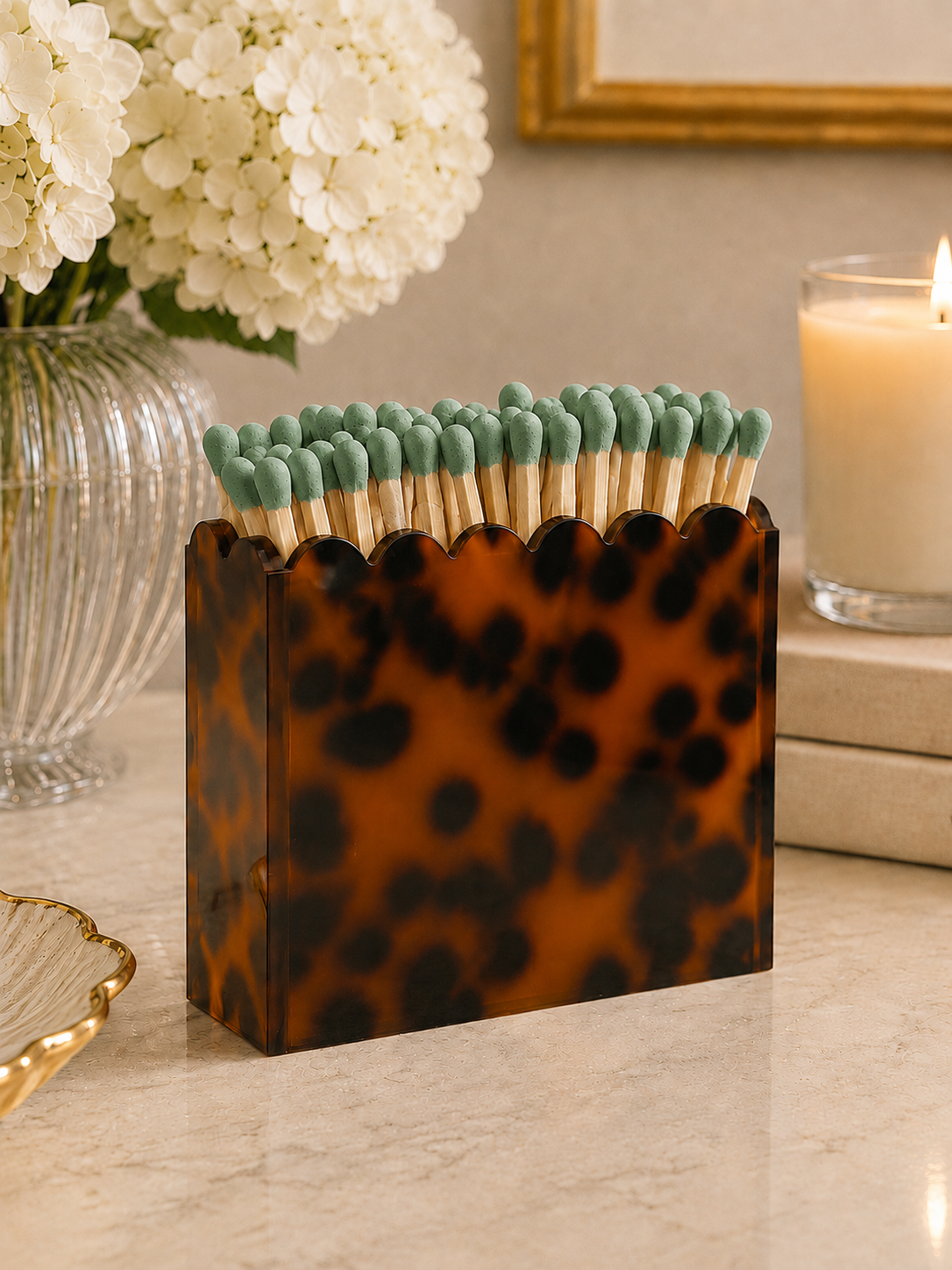 Tortoiseshell Scalloped Acrylic Match Holder with 3-Inch Matches