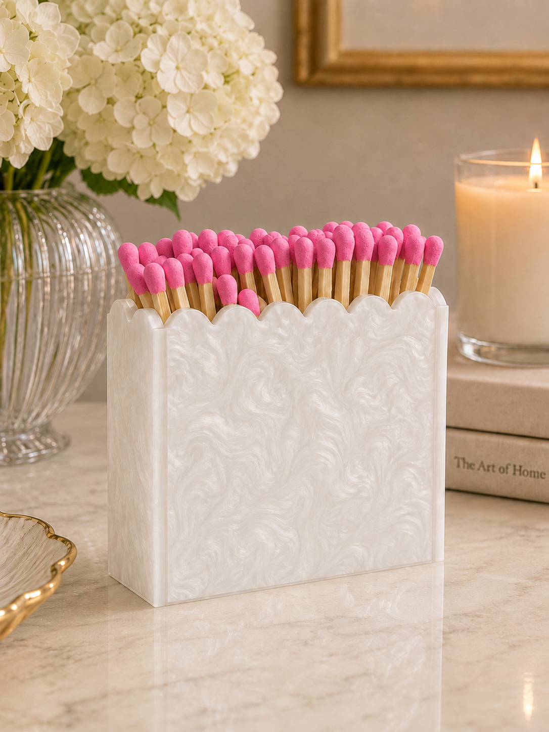 White Pearl Scalloped Acrylic Match Holder with 3-Inch Matches