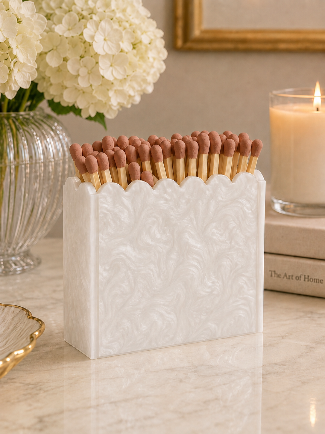 White Pearl Scalloped Acrylic Match Holder with 3-Inch Matches